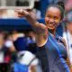 Leylah Fernandez (Tennis Player) Wiki, Biography, Age, Boyfriend, Family, Facts and More - Wikifamouspeople