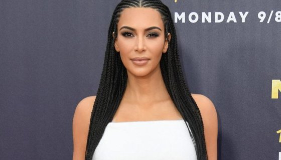 Culture Vultures Are Global: Brussels Hair Salon Promotes ‘African Hair Style’ With Kim Kardashian Photo