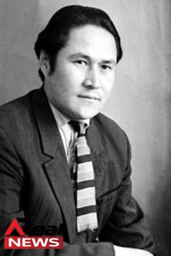 Mukaghali Makatayev Biography
