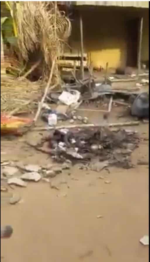 Youths demolish a shrine where people’s destinies were allegedly tied in Orifite, Anambra State - YabaLeftOnline