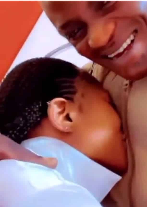 "When money enter love is sweeter" – Nigerians reacts to loved-up videos of Singer, Portable and his alleged baby mama (Watch) - YabaLeftOnline