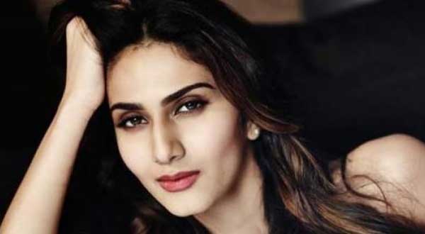 Vaani Kapoor Upcoming Movies 2022 & 2023 with Release Date, Budget - JanBharat Times