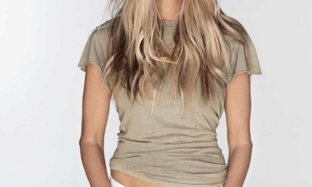 Elle Macpherson (Model) Wiki, Biography, Age, Boyfriend, Family, Facts and More - Wikifamouspeople