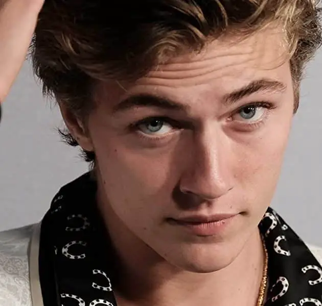 LUCKY BLUE SMITH (Model) Wiki, Biography, Age, Girlfriends, Family, Facts and More - Wikifamouspeople