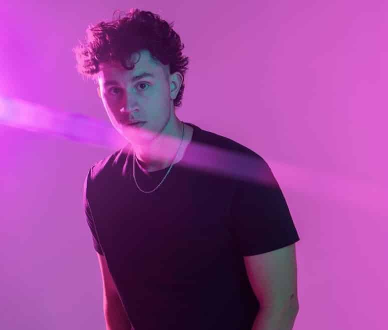 Matt Schuster (Singer) Wiki, Biography, Age, Girlfriend ,Family, Facts and More - Wikifamouspeople
