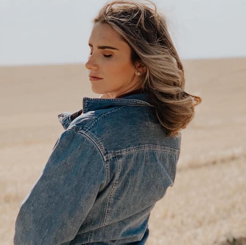 Kenda Laney (Tiktok Star) Wiki, Biography, Age, Boyfriend, Family, Facts and More - Wikifamouspeople