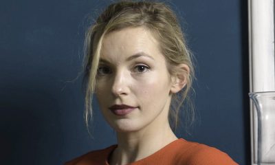 Who is actress Perdita Weeks from "Magnum P.I."? Is she related to Honeysuckle Weeks? Her wiki, net worth, family, sister, husband