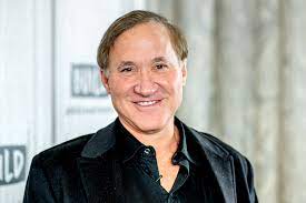 Terry Dubrow (Plastic Surgeon) Bio, Age, Brother, Wife, Kids, Prices, House and Net Worth