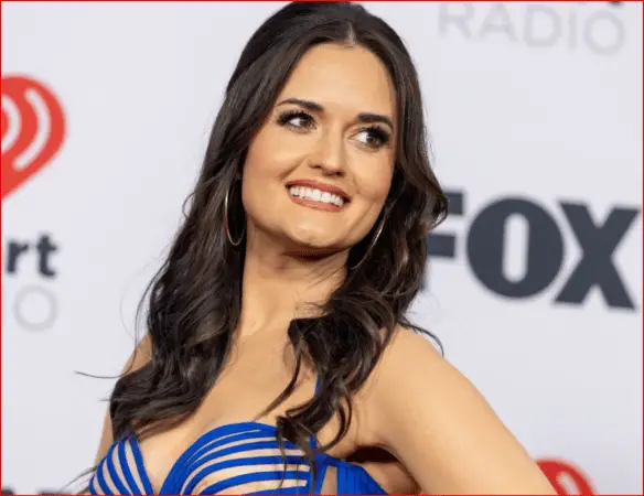 Danica-McKellar-makes-her-GAC-debut-with-Christmas-at-the-Drive-In