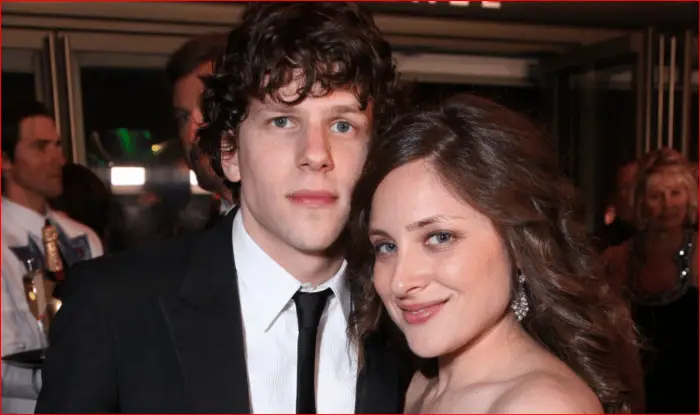 Jesse-Eisenberg-And-His-Wife-Anna-Strout