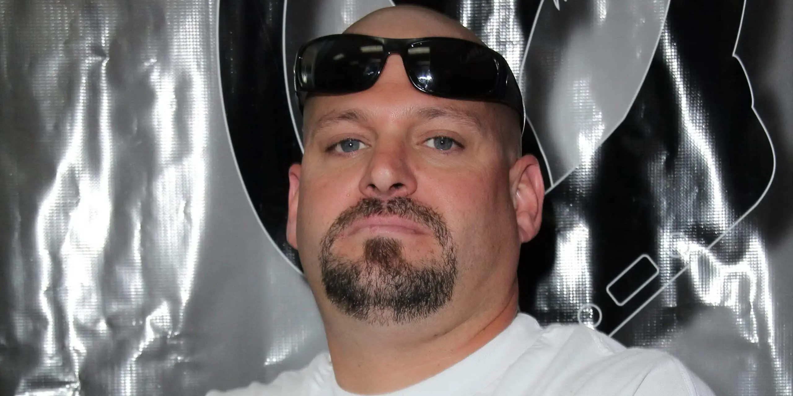 Does Jarrod Schulz from Storage Wars married to the job? His wiki, net worth, married, wife, Brandi Passante, store
